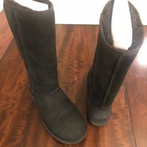 Ugg Classic Tall II Black Boot, Size 7